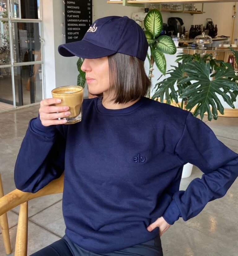 elú crewnecks blue